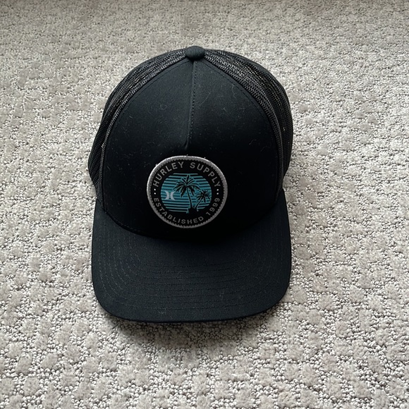 Hurley Men’s Baseball Cap. - Picture 2 of 4